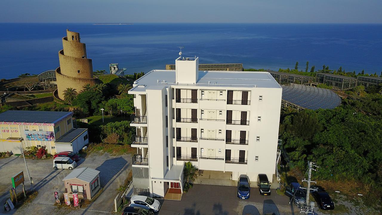 Wisteria Condominium Resort Мотобу Екстериор снимка