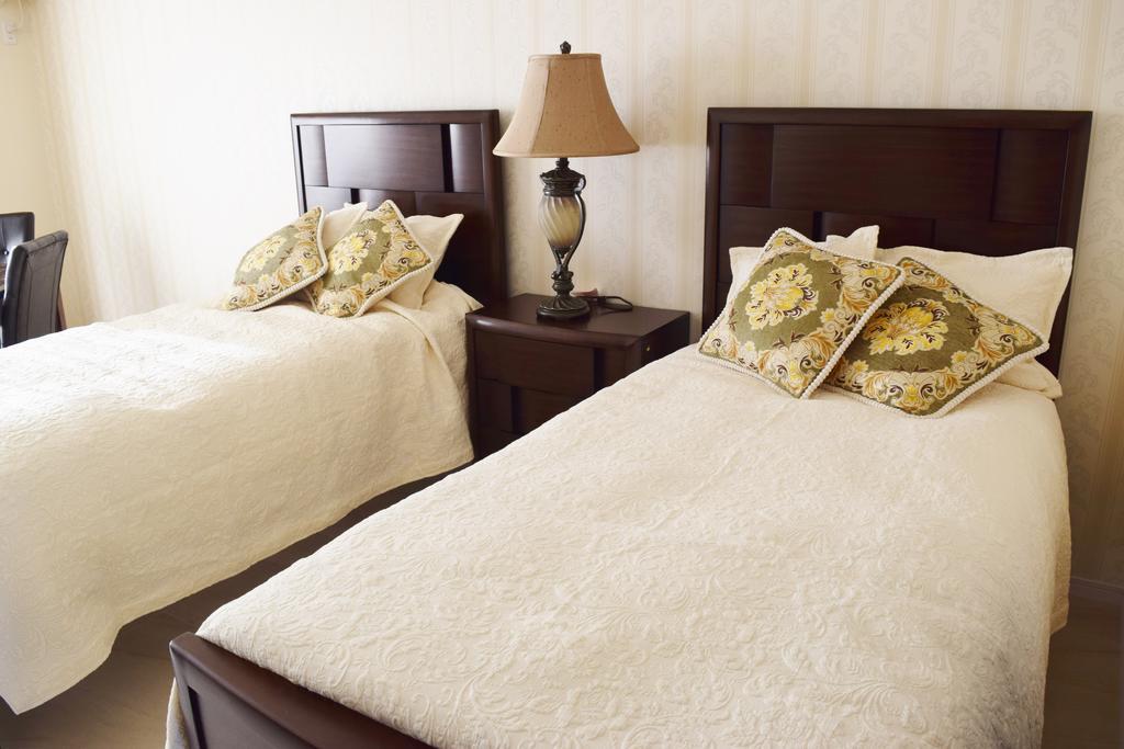 Wisteria Condominium Resort Мотобу Екстериор снимка