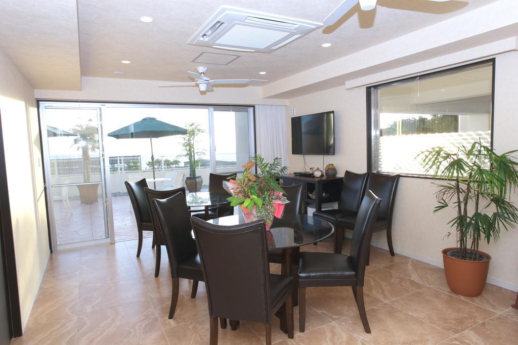 Wisteria Condominium Resort Мотобу Екстериор снимка